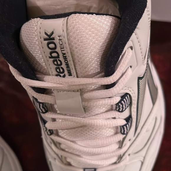 Reebok MemoryTech DMC Ride Sneakers - Picture 4 of 12